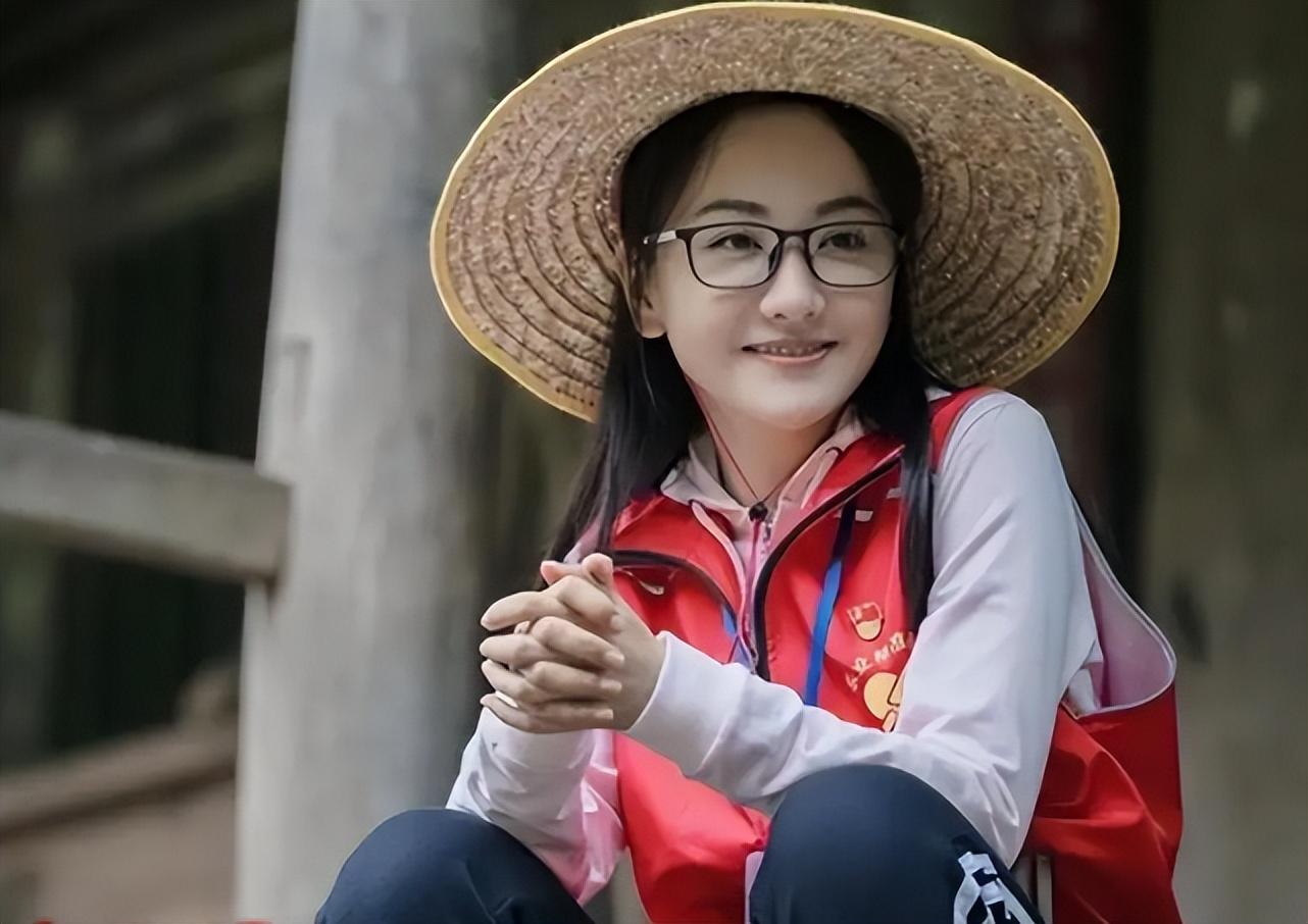 谭松韵|30岁以上还能演学生妹，这5位女星太“冻龄”，搭档的都是小鲜肉