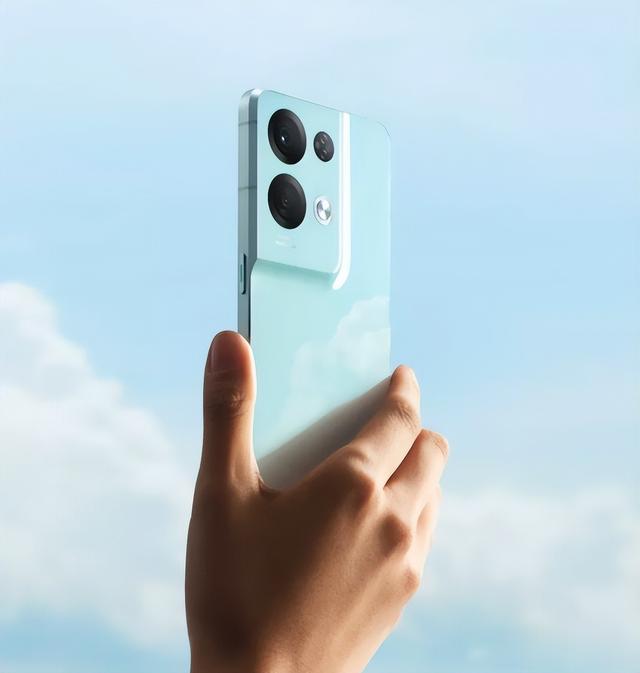 OPPO|热锻工艺打造一体化机身 Reno8 Pro+成最薄Reno手机