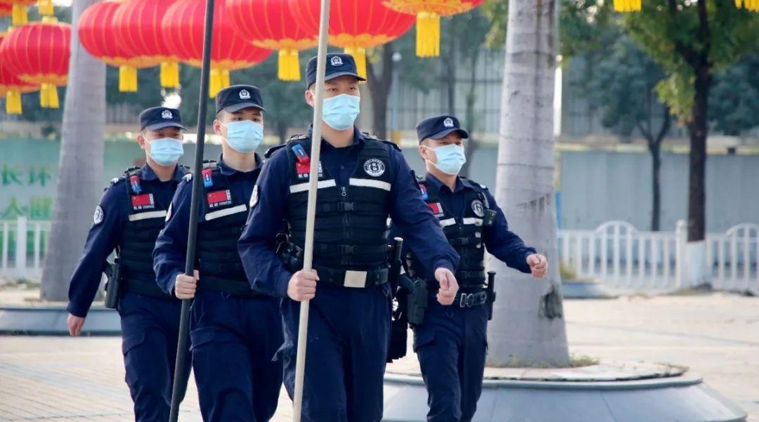 节前“大扫除” 平安添“警”色