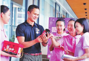 支付宝|首个使用支付宝收款的小伙，如今已身价千万，坐拥40家连锁店