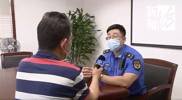 沪一业主在厕所打出一条“神秘通道”!邻居们一看,马上不淡定了