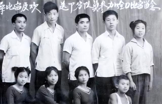 李小双|李小双不能生育的原因?娶美女歌手,结婚19年无子,却坦言无憾