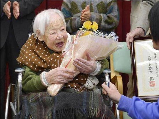 脾胃|日本最新公开女性的长寿秘诀,早睡早起在最后,第一我们都没重视