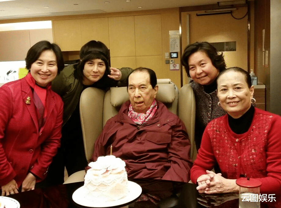 蓝琼缨|79岁赌王二太蓝琼缨癌症去世！最后一次露面曝光，坐轮椅行动不便