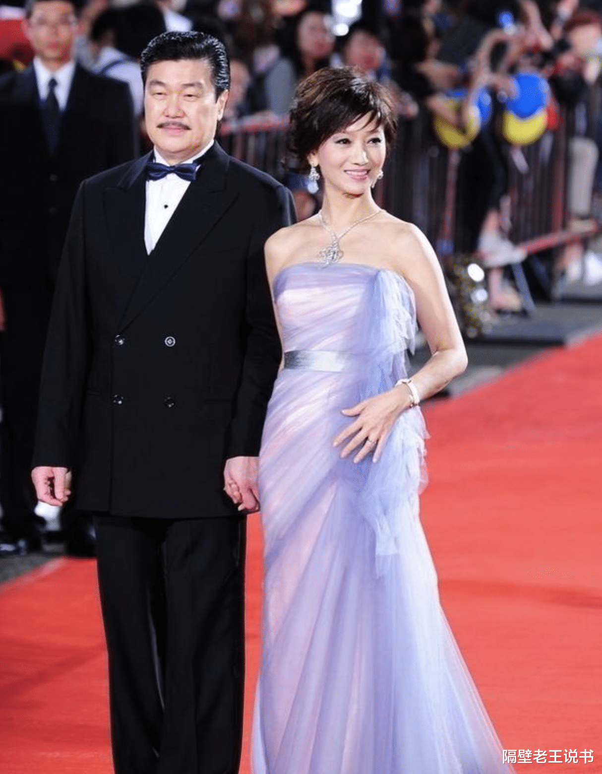 何炅|为了“钱”晚节不保的8位中老年明星！