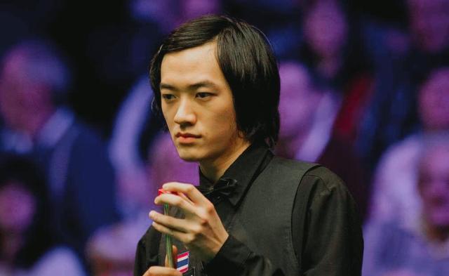 宋沙瓦|泰国斯诺克球员阿卡尼.宋沙瓦迎来27岁生日，新赛季未能重返职业