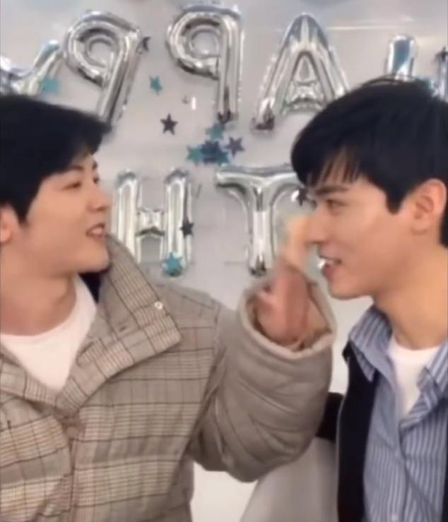 娄艺潇|除了薛之谦檀健次，龚俊戴景耀、乔欣韩东君，原来也都是朋友！