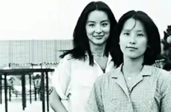 林青霞|林青霞得知亲姐姐是河南乡村教师后，赠送200万，却被姐姐拒绝