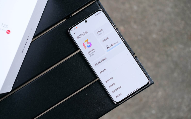 华为mate|iQOO 10和小米12S全面对比:价格差不多,优缺点一目了然