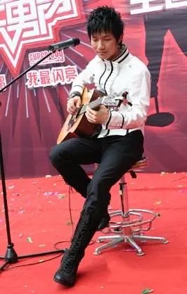 吴昕|出轨、离婚、退出娱乐圈:曾经的顶流,终于坠落神坛