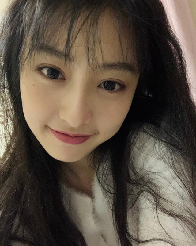 人世间|从《人世间》到《天才基本法》，她出道就被力捧，《狐妖》也有她