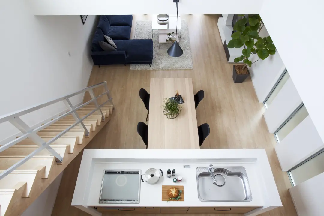 晒晒闺蜜家134平复式楼,简洁大方,就是卧室装得太随便了!