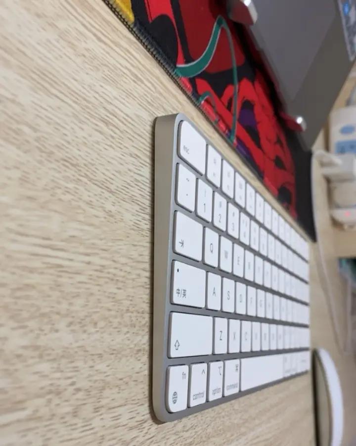 键盘|Apple带数字妙控键盘布局全面,操控体验好!