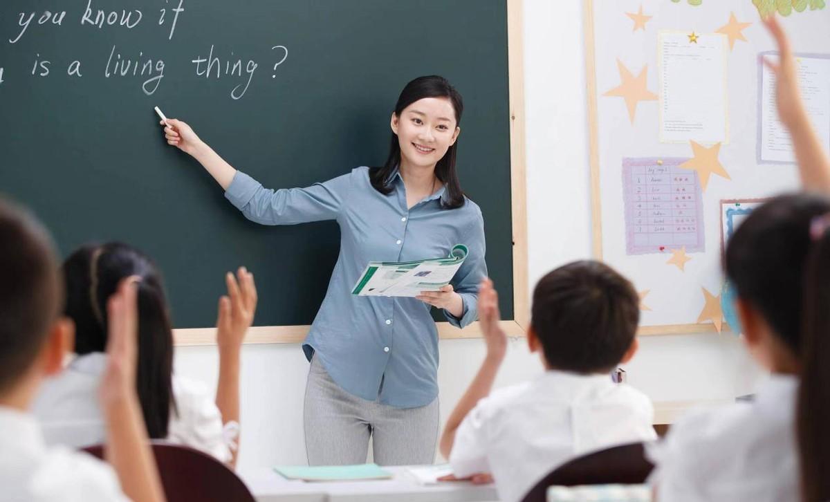 教师|本科生毕业后，最具幸福感的十大职业中，教师行业仅仅排第七！