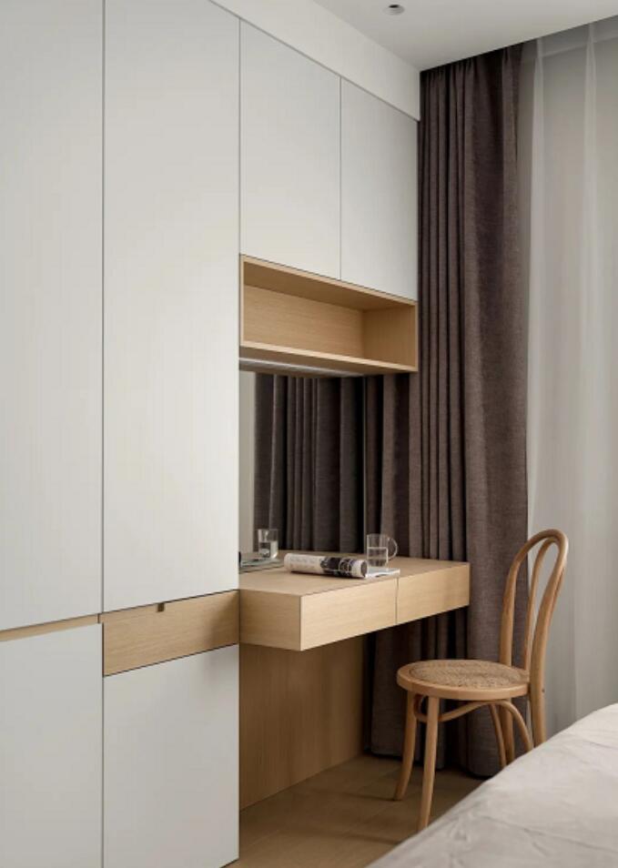 入住后,才发现断舍离不实用!二次改造时,她直接打满柜子