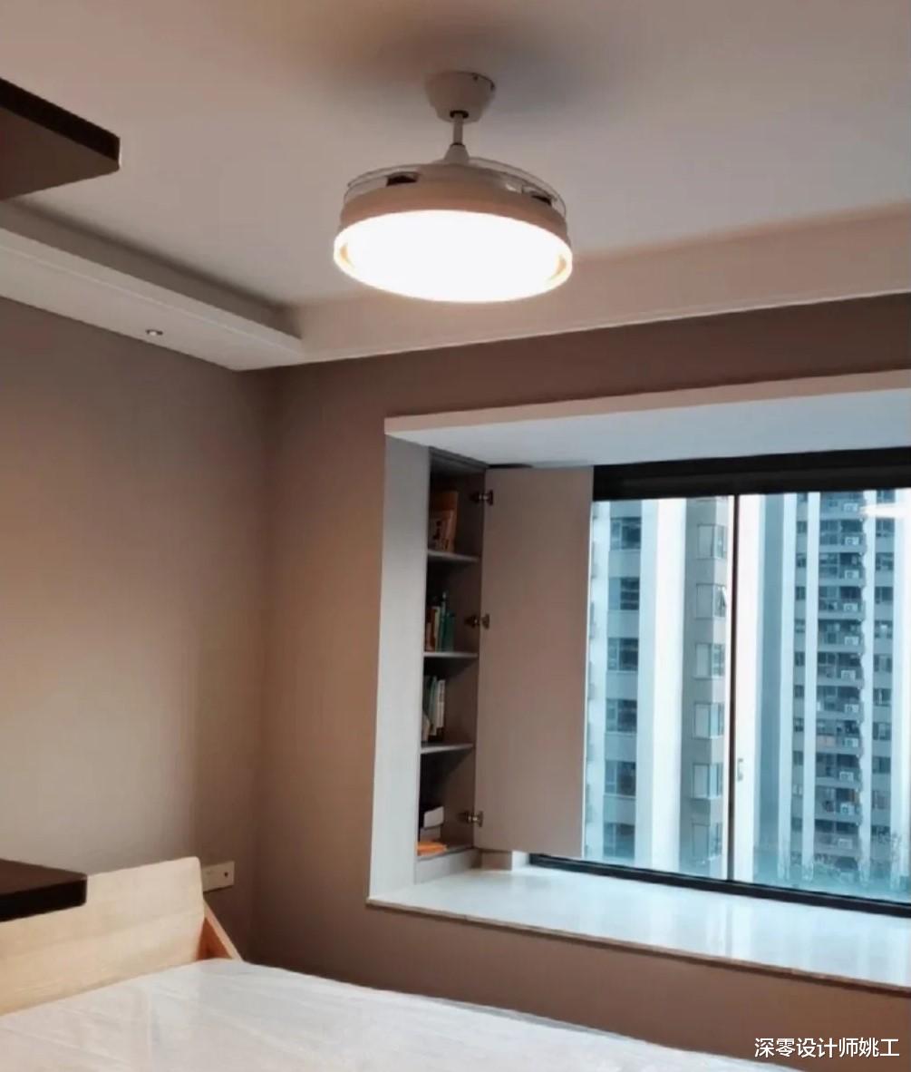 终于体会到风扇灯的快乐了！搭配空调使用节能又安全，后悔没全屋都装