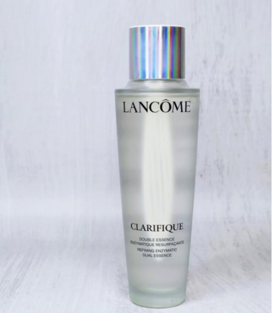 卷发 初抗老精华液适合什么护肤品 敏感肌亲身测评