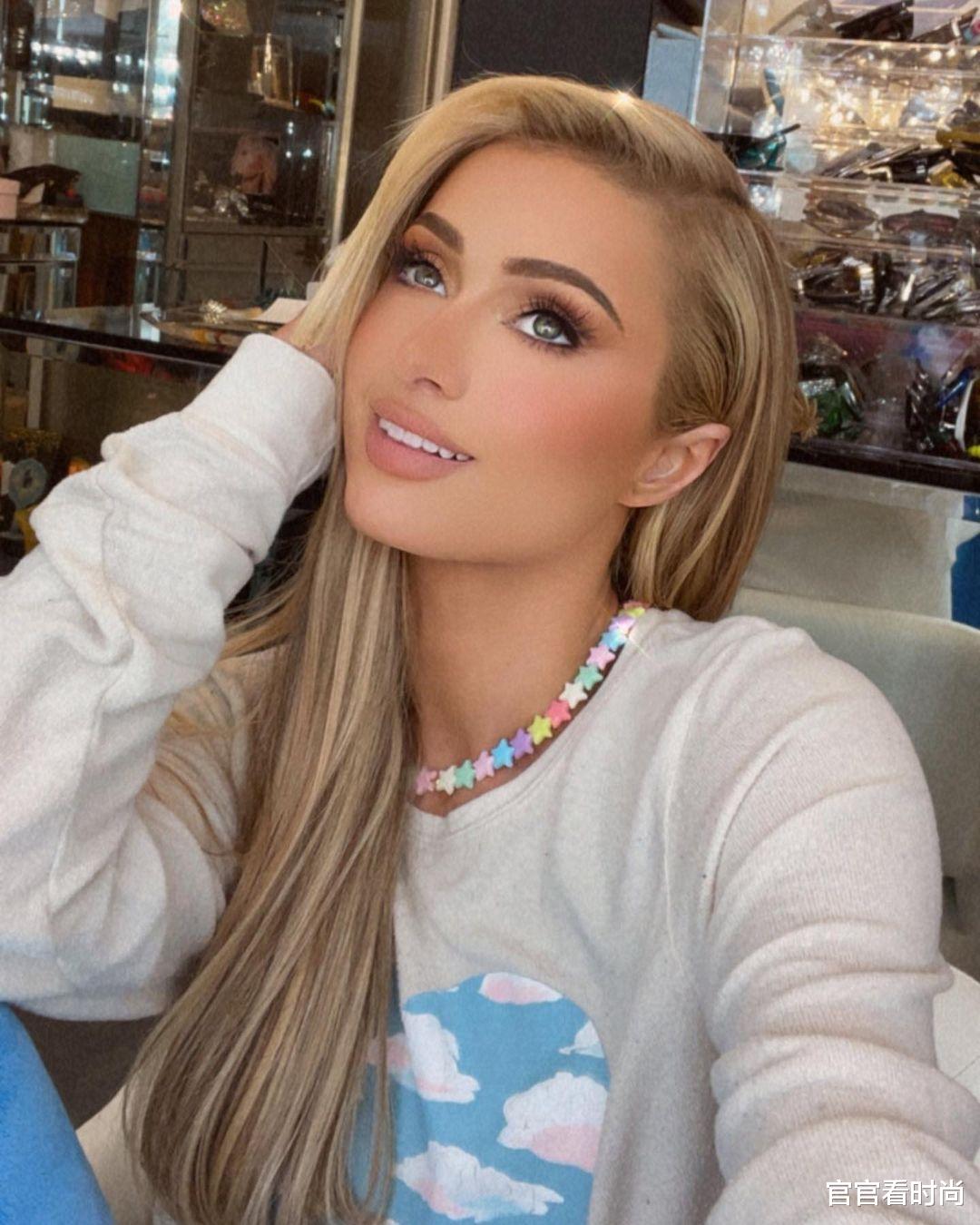 帕丽斯·希尔顿|帕丽斯·希尔顿晒照,身材是挺好,但总结来说:就是人狠布料不多