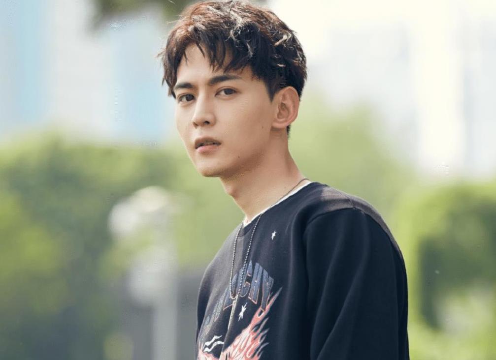 李纯|又一女性题材作品来袭,万茜、李纯双女主设定,演绎北漂生活