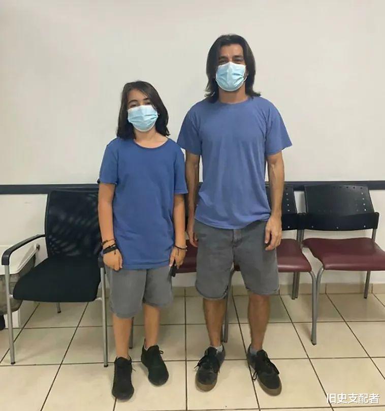 网友分享超诡异的巧合瞬间,让人怀疑平行宇宙的存在