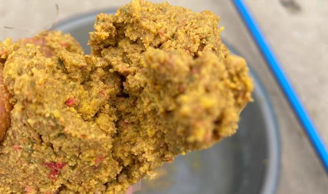 创造与魔法|“老坛玉米”加工一下再用，钓鱼效果真好，鲤鱼一条接一条咬钩