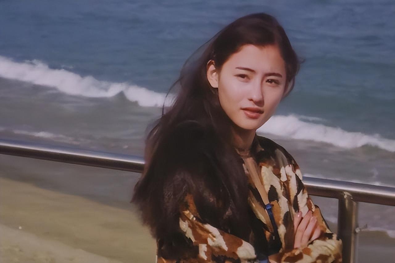 高圆圆|看似清清白白,实则情史混乱的5个女名星,个个都是老司机