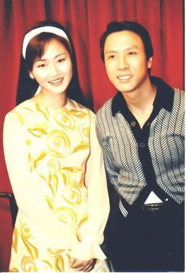 万绮雯|她是“香港第一美腿”，甄子丹为她抛妻弃子，如今50岁再度复出