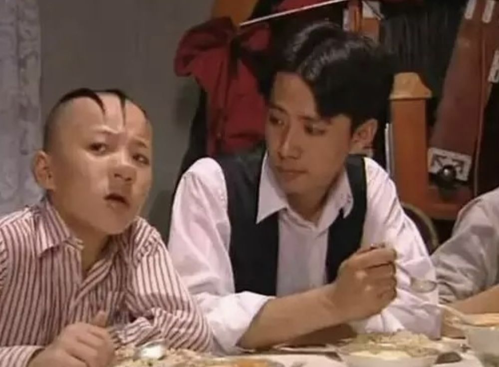 高鑫|“尔豪”高鑫:出身名门贵族,娶母亲的学生为妻,用真情换来幸福