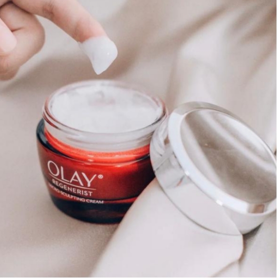 面霜 混油皮,痘痘肌护肤好心累,混油痘皮适合什么护肤品呢