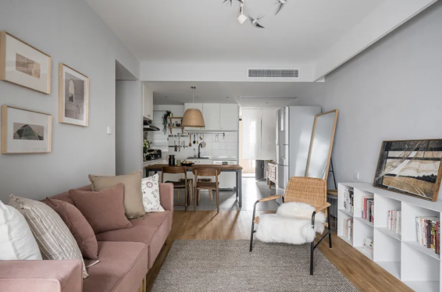 62㎡小窝,设开放式厨房、休闲阳台,一进屋就被惊艳