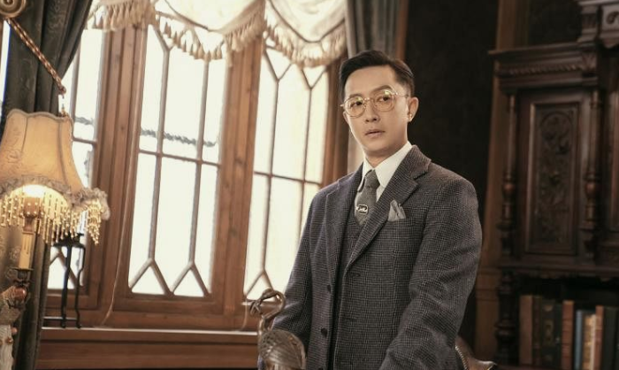 韩庚|《传家》角色爱得坚定 韩庚：感情有时不用太坚持原则