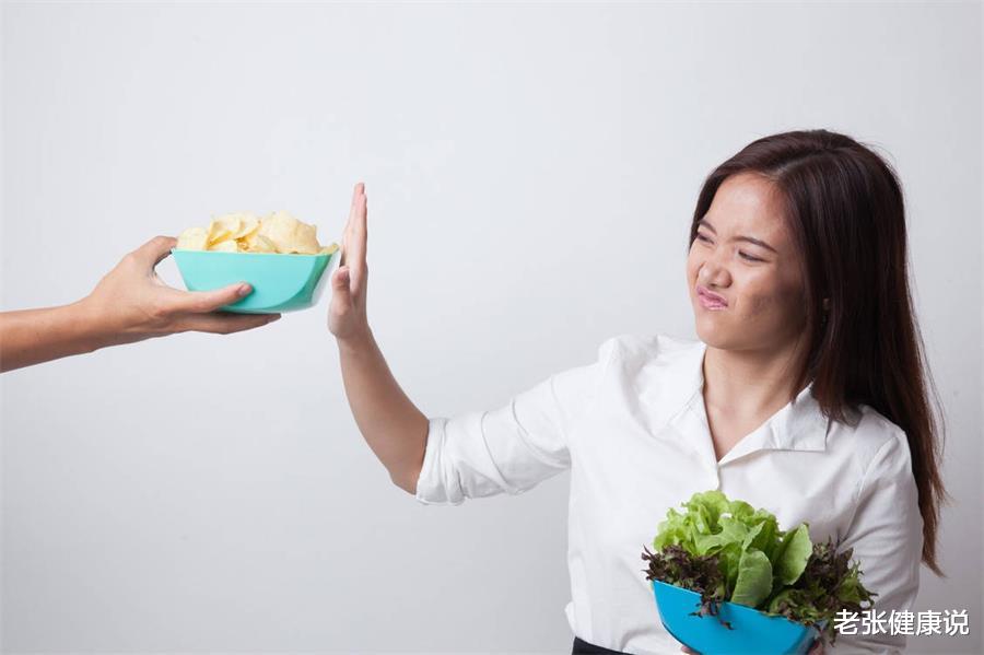 短发 女生想要保持好身材，这些容易发胖的行为，最好别再做了
