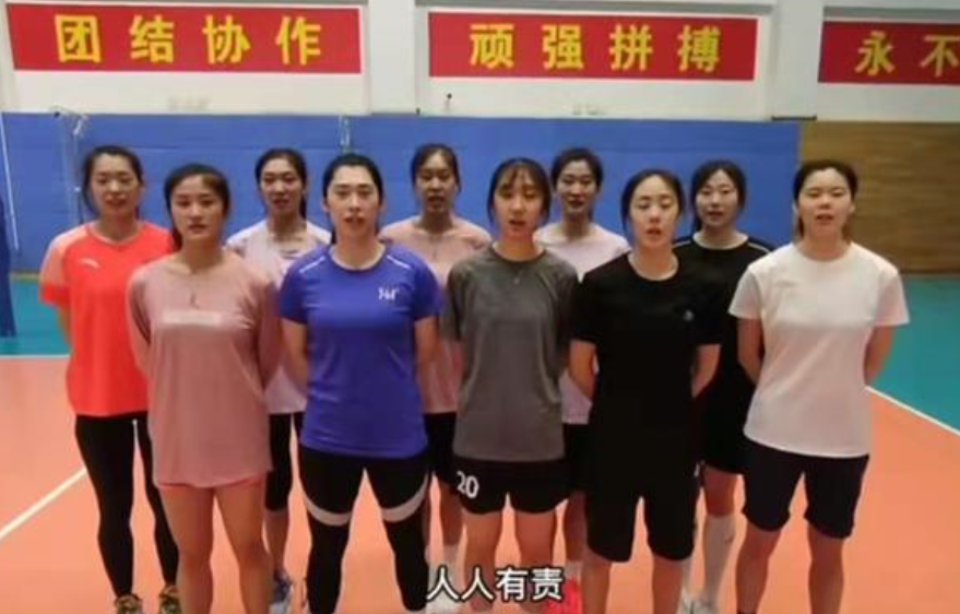 丁霞|不被蔡斌重用，丁霞竞争者离队后获重任，与冠军球员同亮相