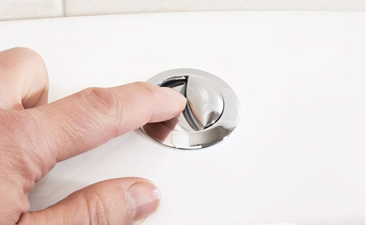 马桶为什么有两个按钮?如何提高马桶水力?用了二十多年才知道