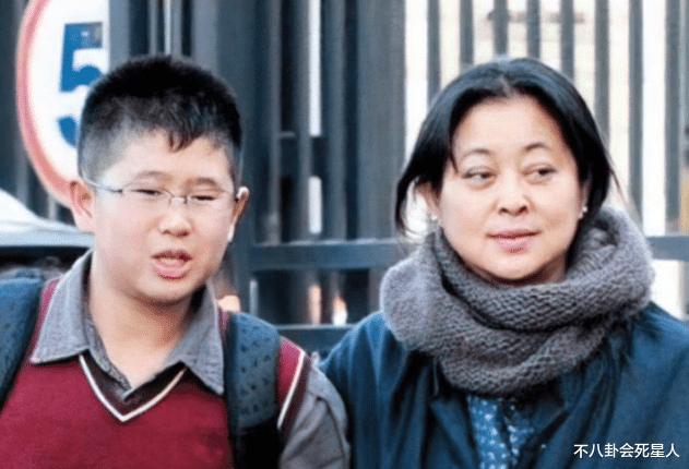 陈紫函|“不老女神”是假的,皱纹堆积、脸僵长斑,生图揭露“人间真实”