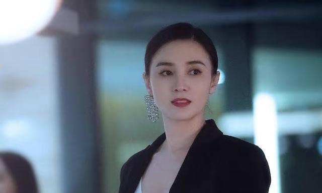 狂飙|七月,《狂飙》扫黑除恶,《纵有疾风起》职场争斗,你期待哪一部