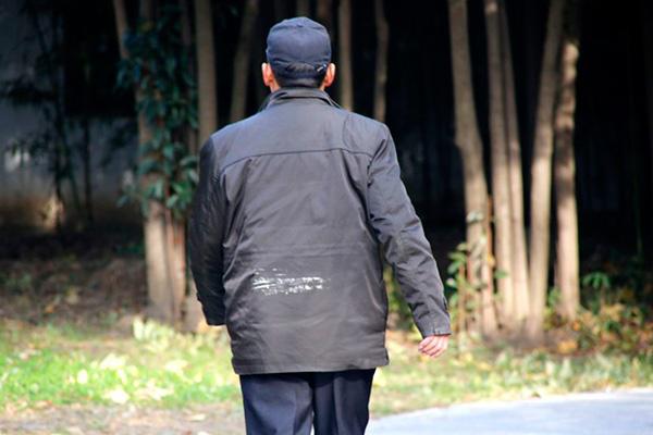 癌细胞|男性50岁之后，会长寿还是会短命，看身体的4个表现，就清楚了