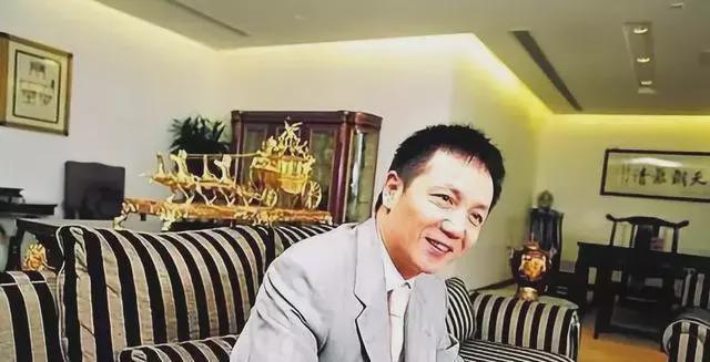 主持人|知名女主持人惨遭卫视除名！只因参加一场富豪寿宴......