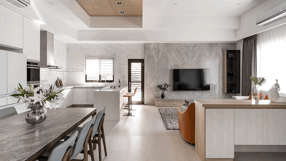 70后夫妻回乡自建房,因家居布置而走红,网友:羡慕都说倦了