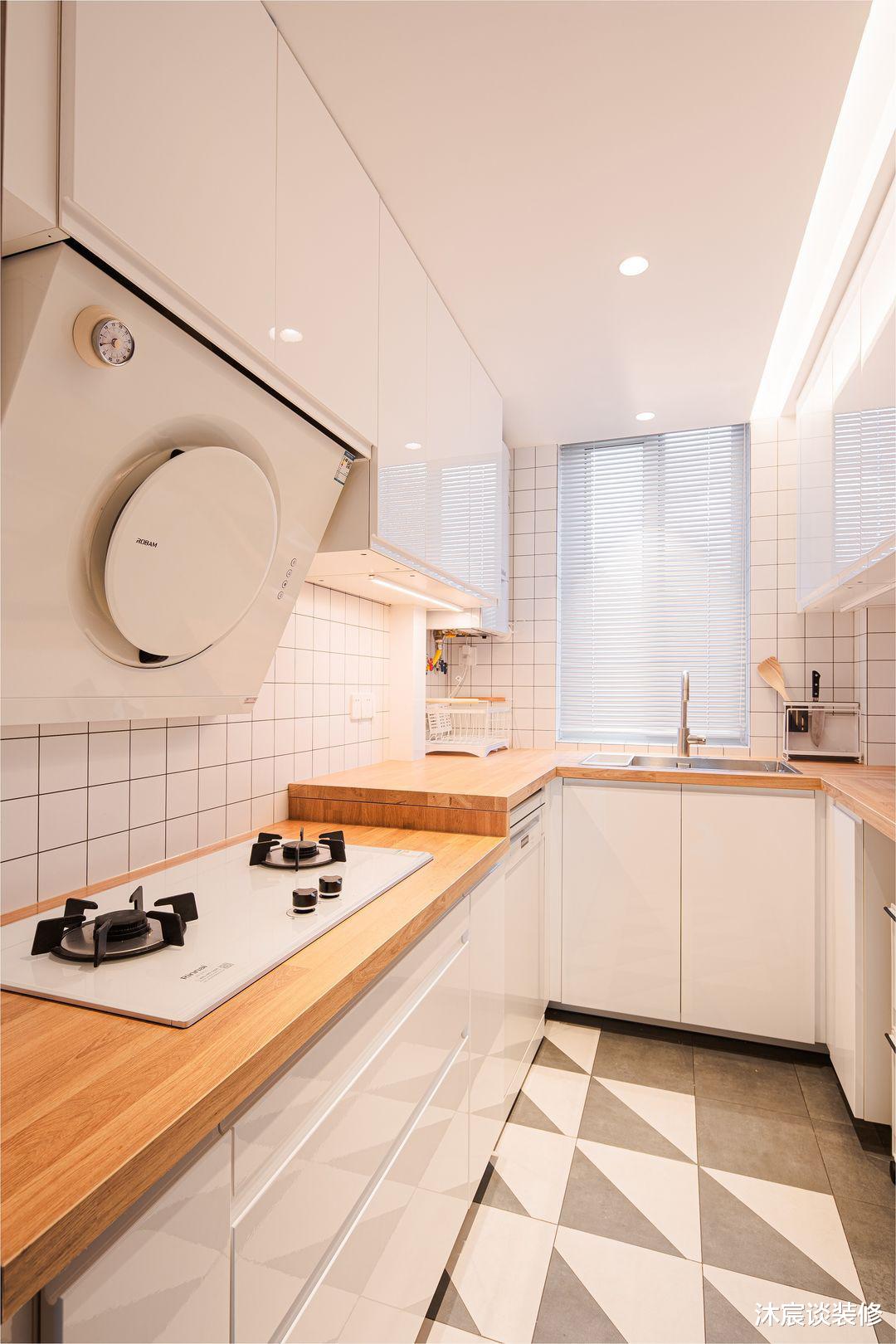 80㎡温馨小家，室内引起强烈舒适，真是越简单越幸福