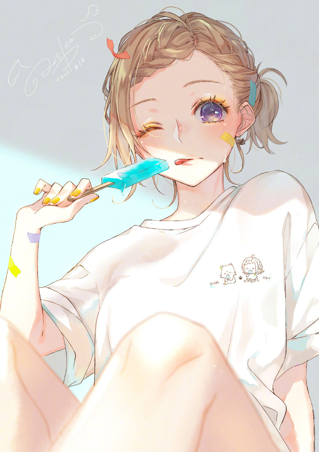 防晒 美少女脸上的彩妆画的好精致,是春天甜腻腻的味道,这谁能不爱