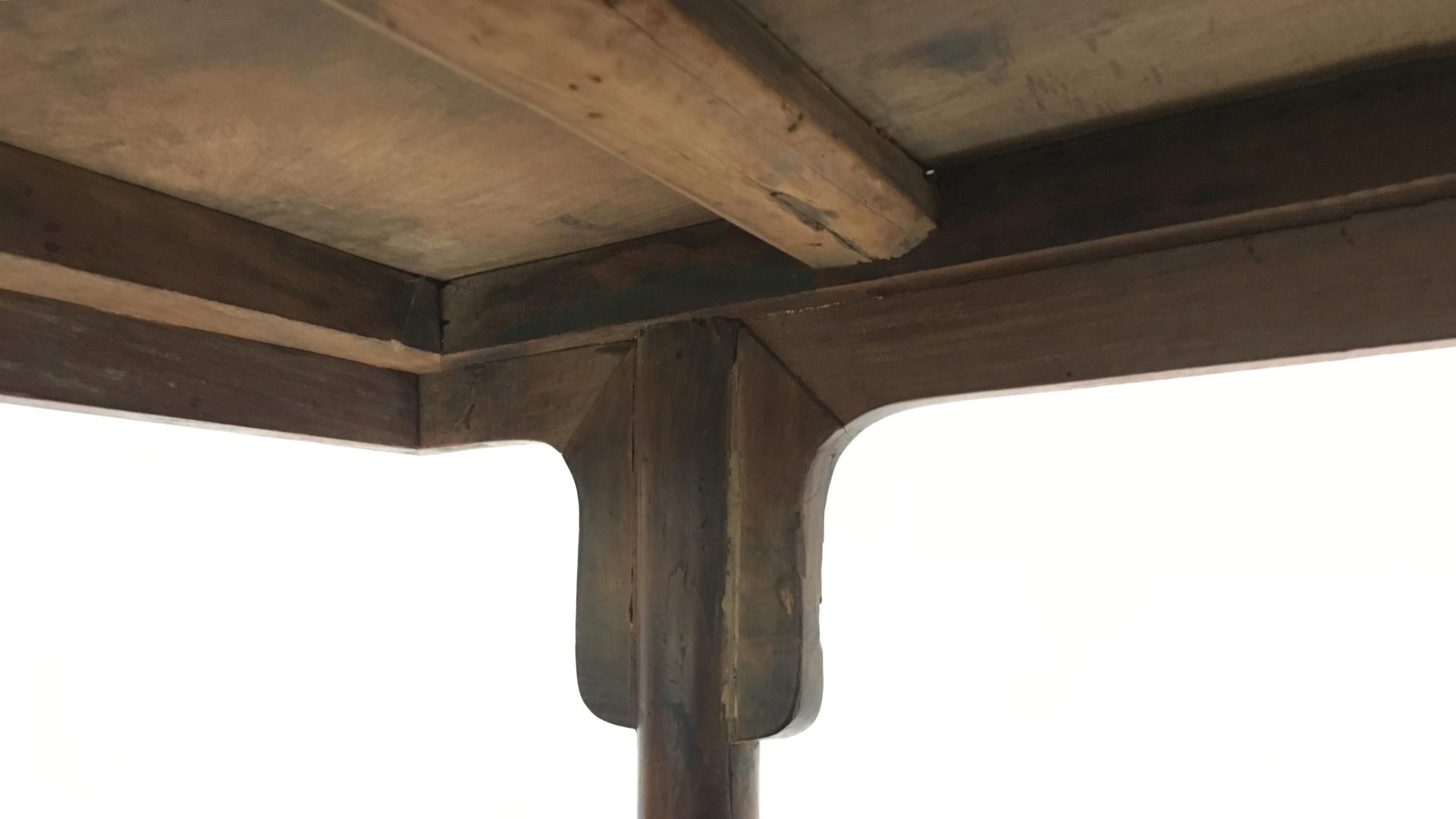 |牙头牙条四木拼合，黄花梨夹头榫案分出三六九等