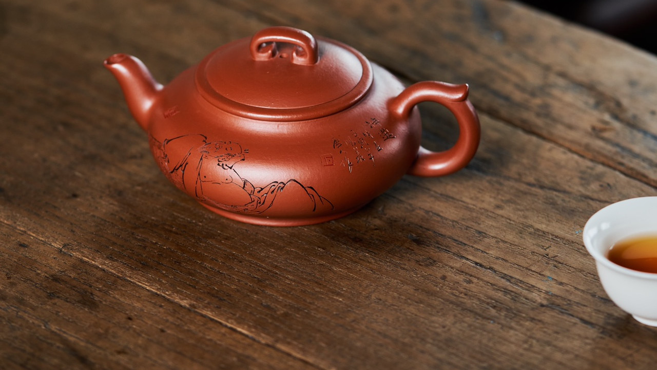 文玩|紫砂壶自用买多贵的才合适呢？