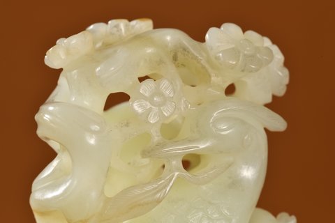 |清代 和田玉喜上眉梢摆件