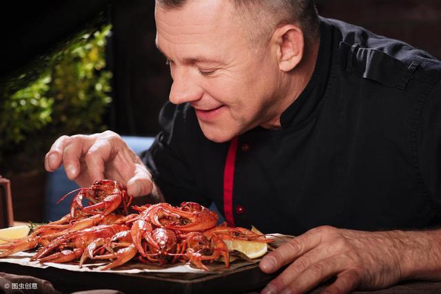 饮食|胃开始病变时，身体会有3个信号，若一个不占，恭喜胃还算健康