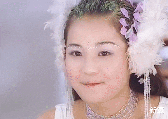 薛凯琪|薛凯琪：活水美人为什么总有着颠扑不破的少女感？