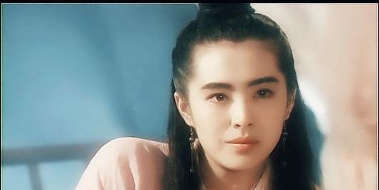 奥黛丽·赫本|全球百年来最美十大女明星,堪称坠落人间的天使