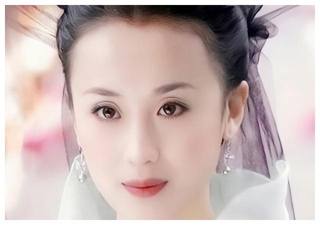 公孙绿萼|神雕侠侣最美公孙绿萼，如今42岁在《底线》中客串，依然让人惊艳