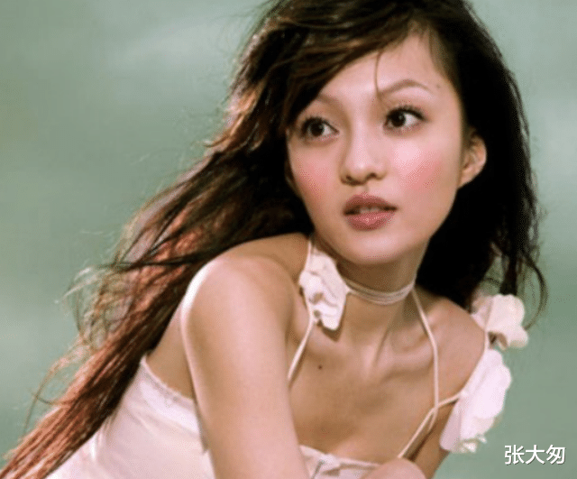 张韶涵|“虎毒食子”的父母，“落井下石”的姐妹，张韶涵的惨你想象不到