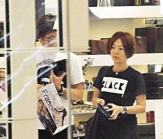 刘涛|恋爱7月闪婚，豪门千金官宣嫁消防员：千亿家产，归你了！